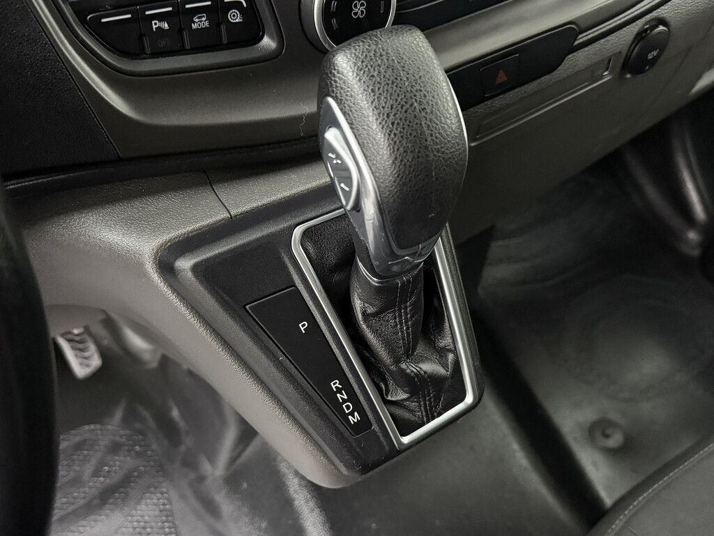 Ford Transit Custom 2.0TDCI 130PK Automaat Limited | Trekhaak | Dakdraagsysteem