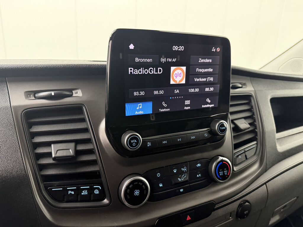 Ford Transit Custom 2.0TDCI 130PK Automaat Limited | Trekhaak | Dakdraagsysteem