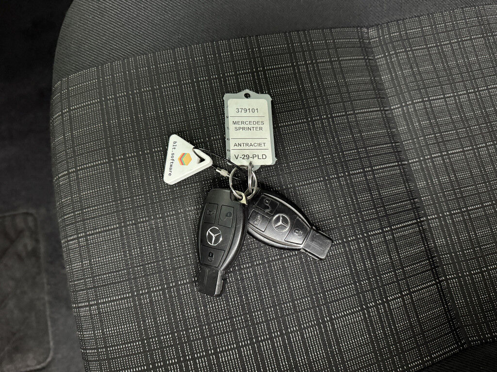 Mercedes-Benz Sprinter 319CDI 3.0V6 L2H2 Automaat