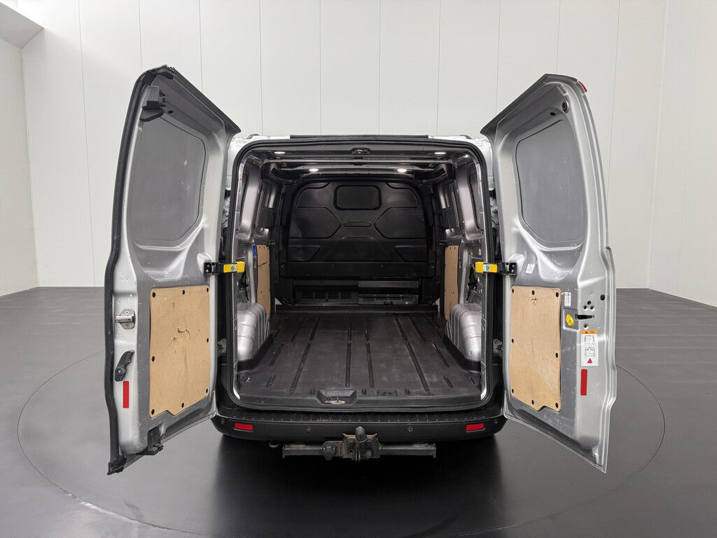 Ford Transit Custom 2.0TDCI 130PK Trail | Leder | 2xSchuifdeur | 2500Kg Trekhaak