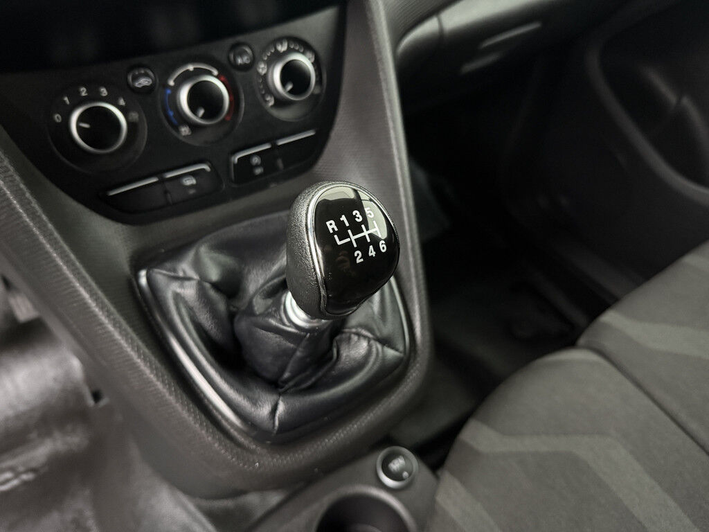 Ford Transit Connect 1.0 Ecoboost Benzine Lang | 3-Zits