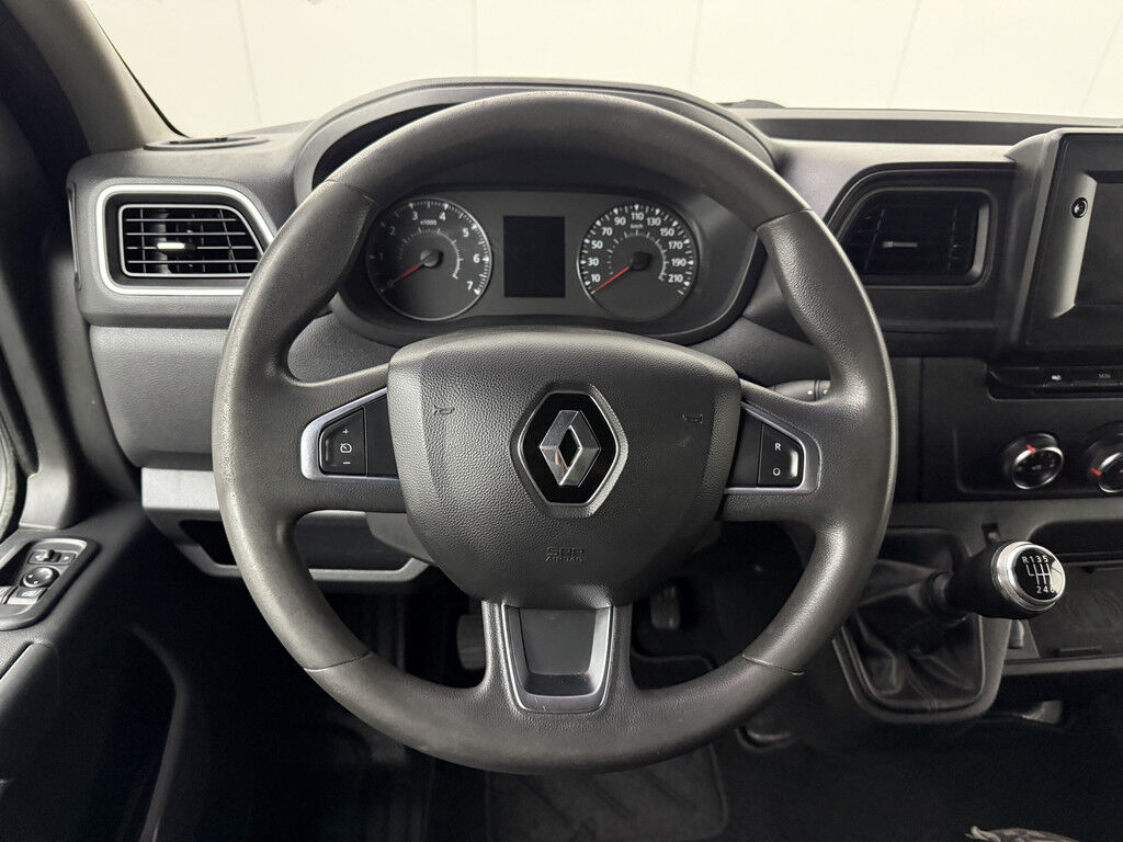 Renault Master 2.3DCi 135PK L2H2 Black Edition