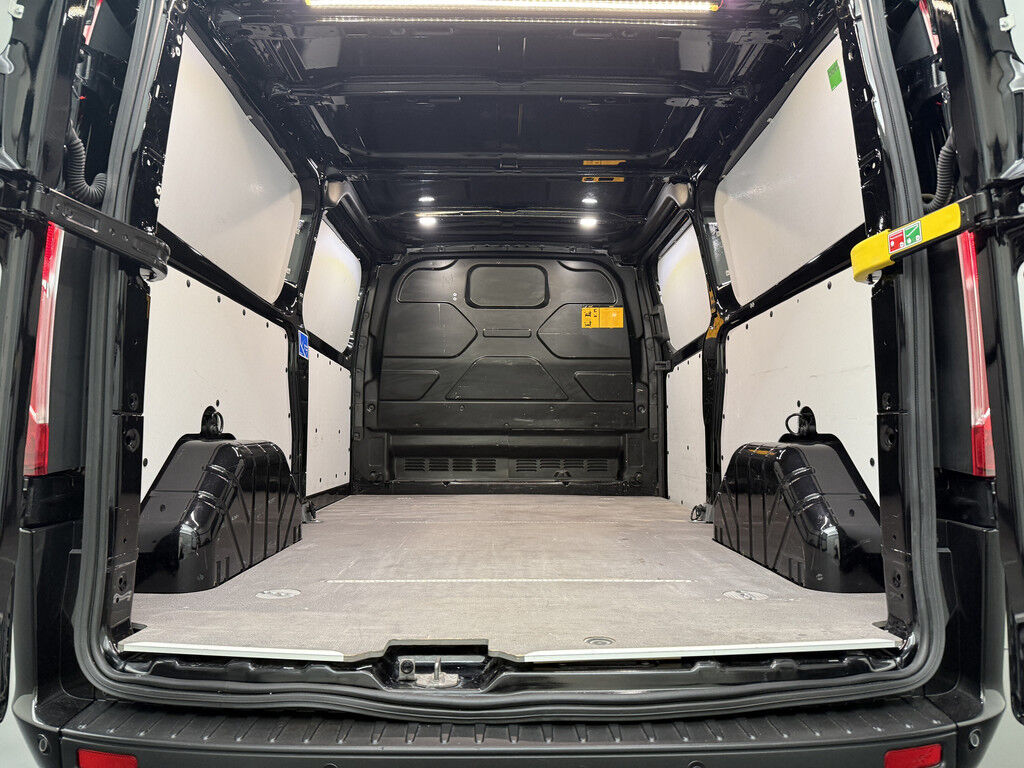 Ford Transit Custom 2.0TDCi 130PK Lang Limited | Leder