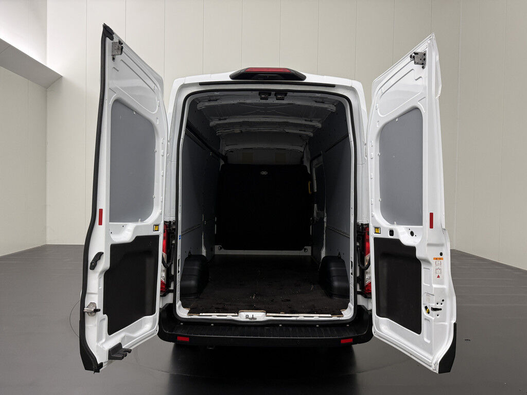 Ford Transit 2.0TDCi 130PK L3H3
