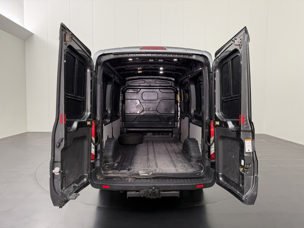 Ford Transit 2.0TDCI 130PK L3H2