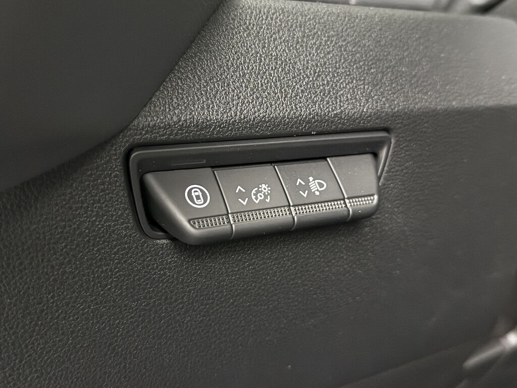 Renault Master E-Tech 87Kwh L2H2 | Zeer Compleet !! | Direct Rijden !!! | 2450Kg Trekhaak