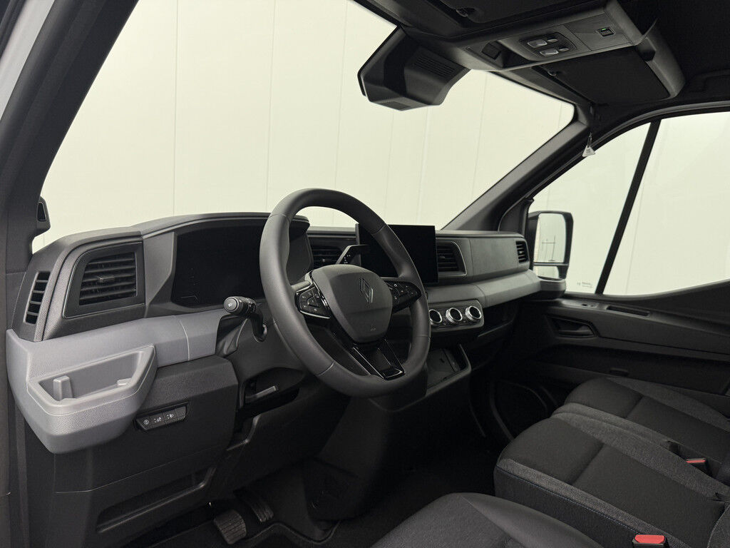 Renault Master E-Tech 87Kwh L2H2 | Zeer Compleet !! | Direct Rijden !!! | 2450Kg Trekhaak