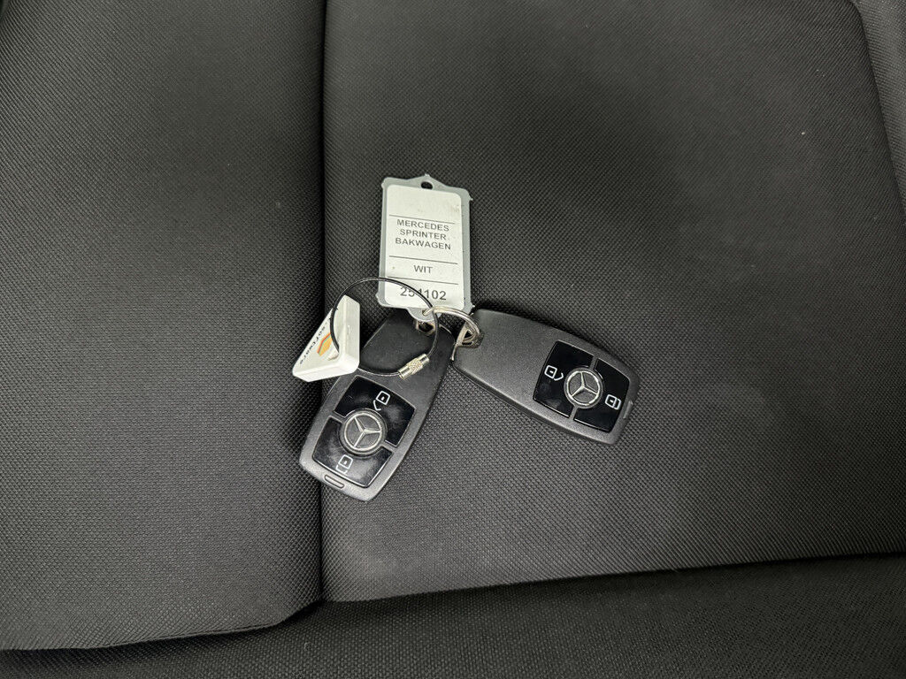 Mercedes-Benz Sprinter 317CDI Bakwagen+Laadklep | Dakspoiler