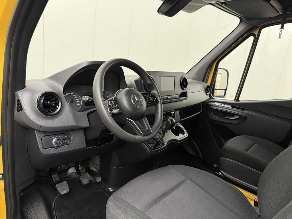 Mercedes-Benz Sprinter L3H2 Maxi RWD