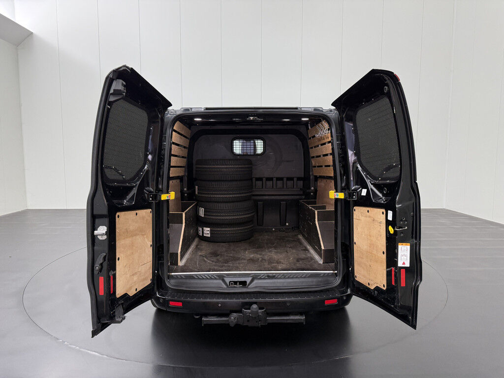 Ford Transit Custom 2.0TDCI 170PK Lang Dubbele Cabine Limited
