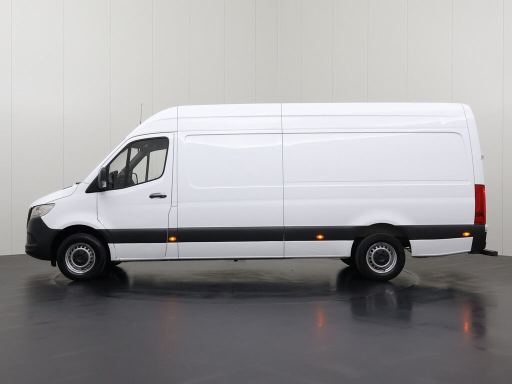 Mercedes-Benz Sprinter L3H2 Maxi | Multimedia