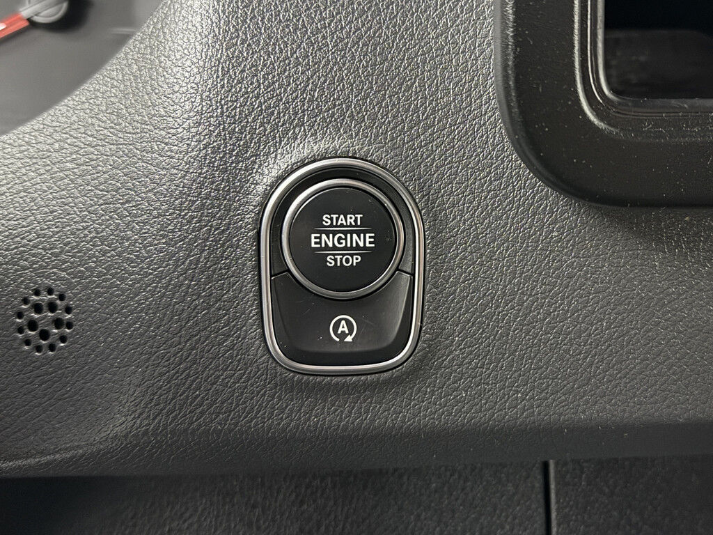 Mercedes-Benz Sprinter L3H2 Maxi | Multimedia