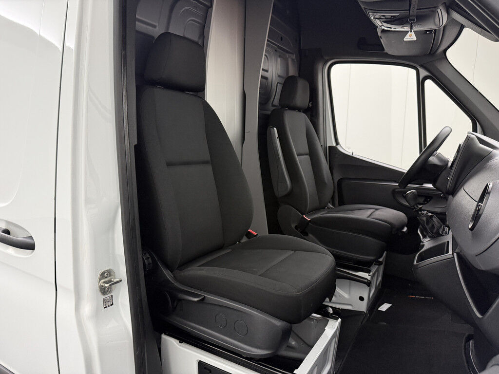 Mercedes-Benz Sprinter L3H2 Maxi | Multimedia