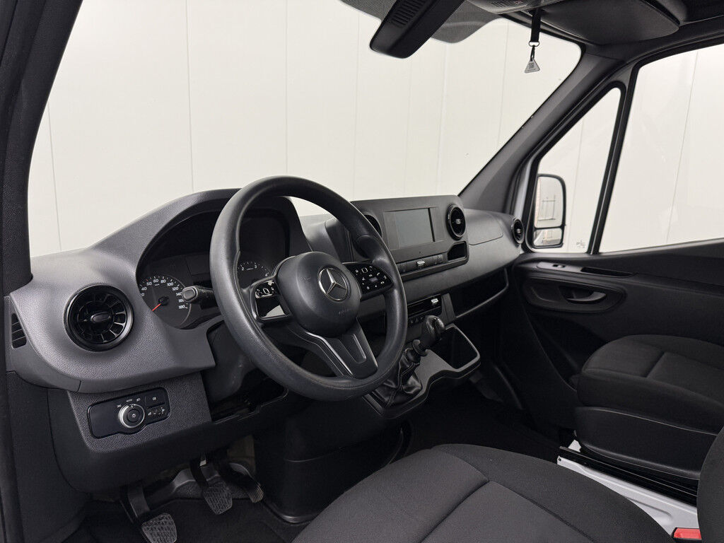 Mercedes-Benz Sprinter L3H2 Maxi | Multimedia