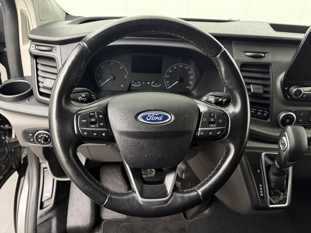 Ford Transit Custom 2.0TDCI 130PK Automaat Limited Dubbele Cabine | 6-Persoons