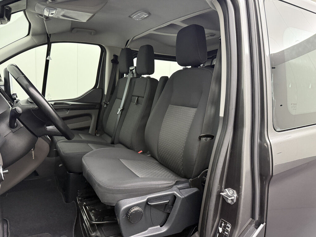 Ford Transit Custom 2.0TDCI 130PK Automaat Limited Dubbele Cabine | 6-Persoons