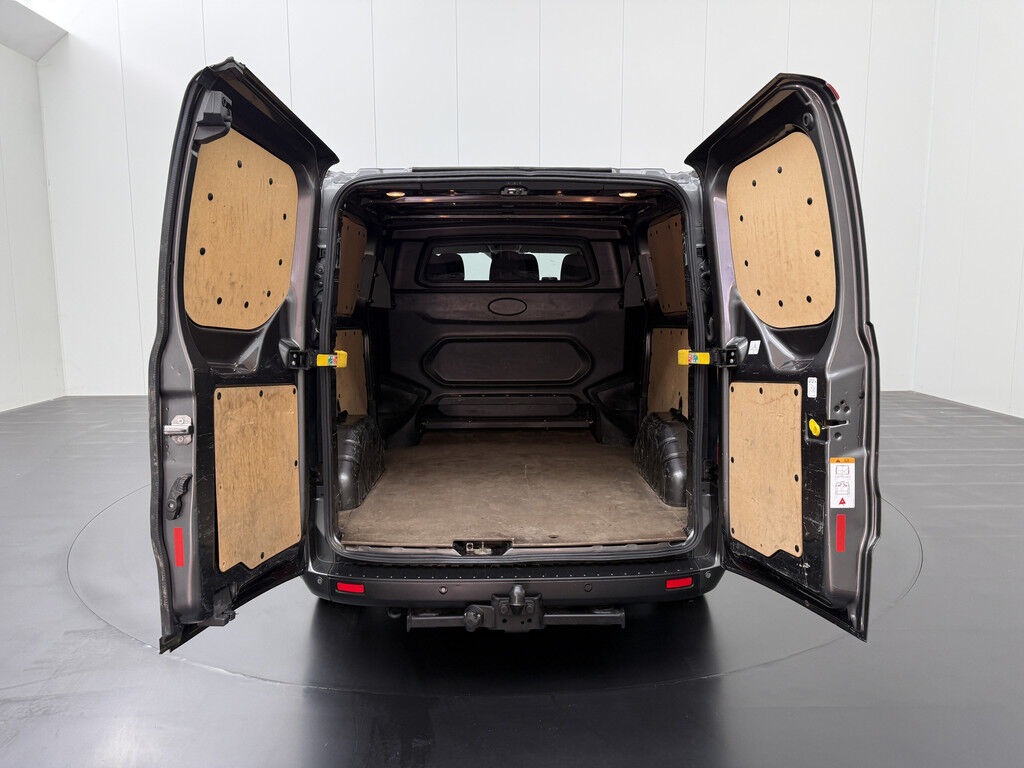 Ford Transit Custom 2.0TDCI 130PK Automaat Limited Dubbele Cabine | 6-Persoons