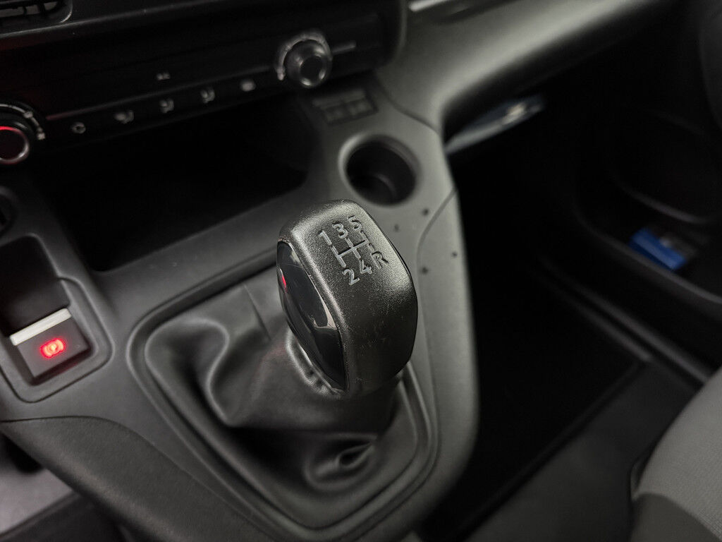 Peugeot Partner 1.5BlueHDI Premium | Katinrichting | Trekhaak