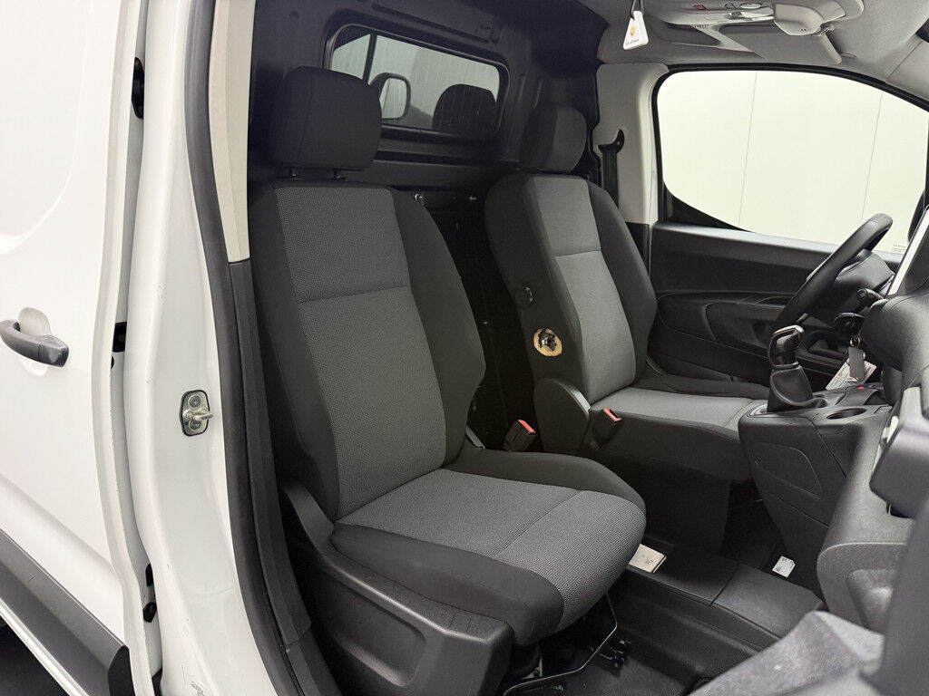 Peugeot Partner 1.5BlueHDI Premium | Katinrichting | Trekhaak