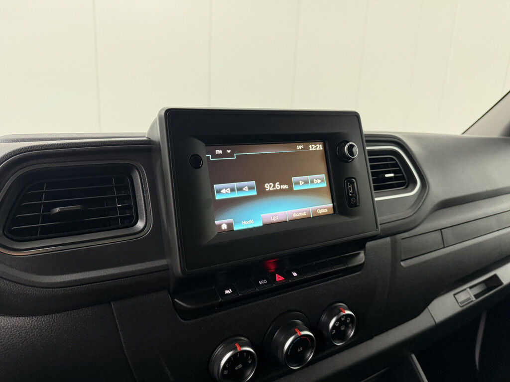 Renault Master 2.3DCi 180PK L3H2 Maxi | Multimedia | Trekhaak