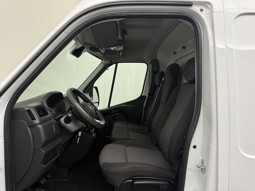 Renault Master 2.3DCi 180PK L3H2 Maxi | Multimedia | Trekhaak