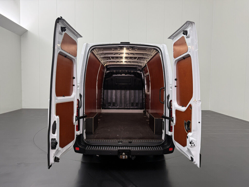 Renault Master 2.3DCi 180PK L3H2 Maxi | Multimedia | Trekhaak