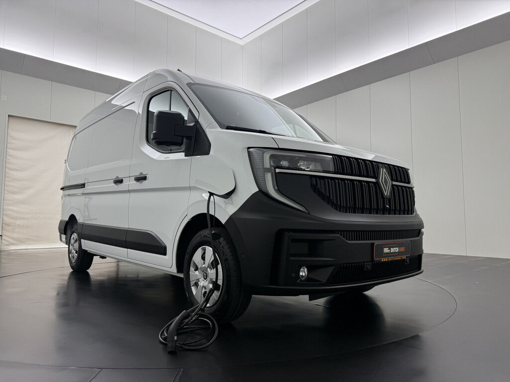 Renault Master E-Tech 87Kwh L2H2 | Zeer Compleet !! | Direct Rijden !!! | 2450Kg Trekhaak