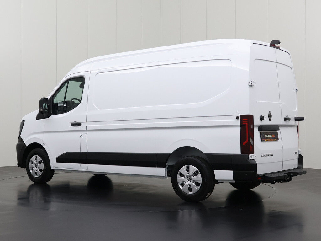 Renault Master E-Tech 87Kwh L2H2 | Zeer Compleet !! | Direct Rijden !!! | 2450Kg Trekhaak