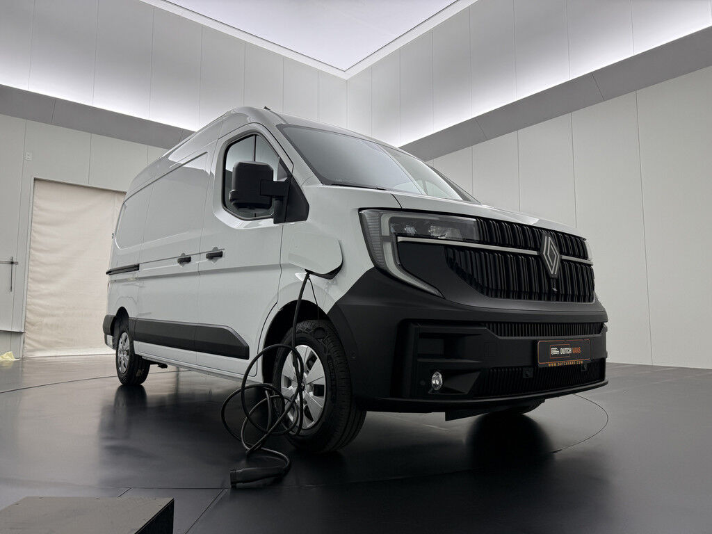 Renault Master E-Tech 87Kwh L2H2 | Zeer Compleet !! | Direct Rijden !!! | 2450Kg Trekhaak