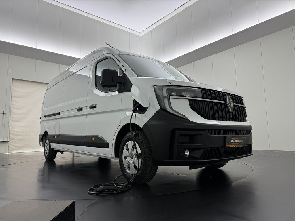 Renault Master E-Tech 87Kwh L3H2 | Zeer Compleet !! | Direct Rijden !!! | 2300Kg Trekhaak