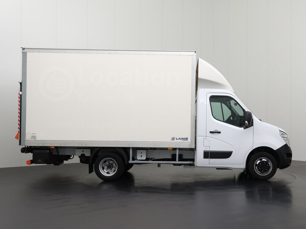 Renault Master 2.3DCI 165PK Dubbellucht Bakwagen+Laadklep