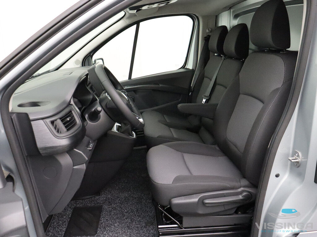 Renault Trafic T30 L2H1 150 pk Automaat