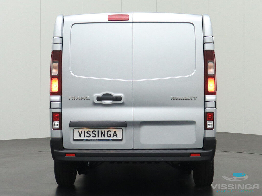 Renault Trafic T30 L2H1 150 pk Automaat