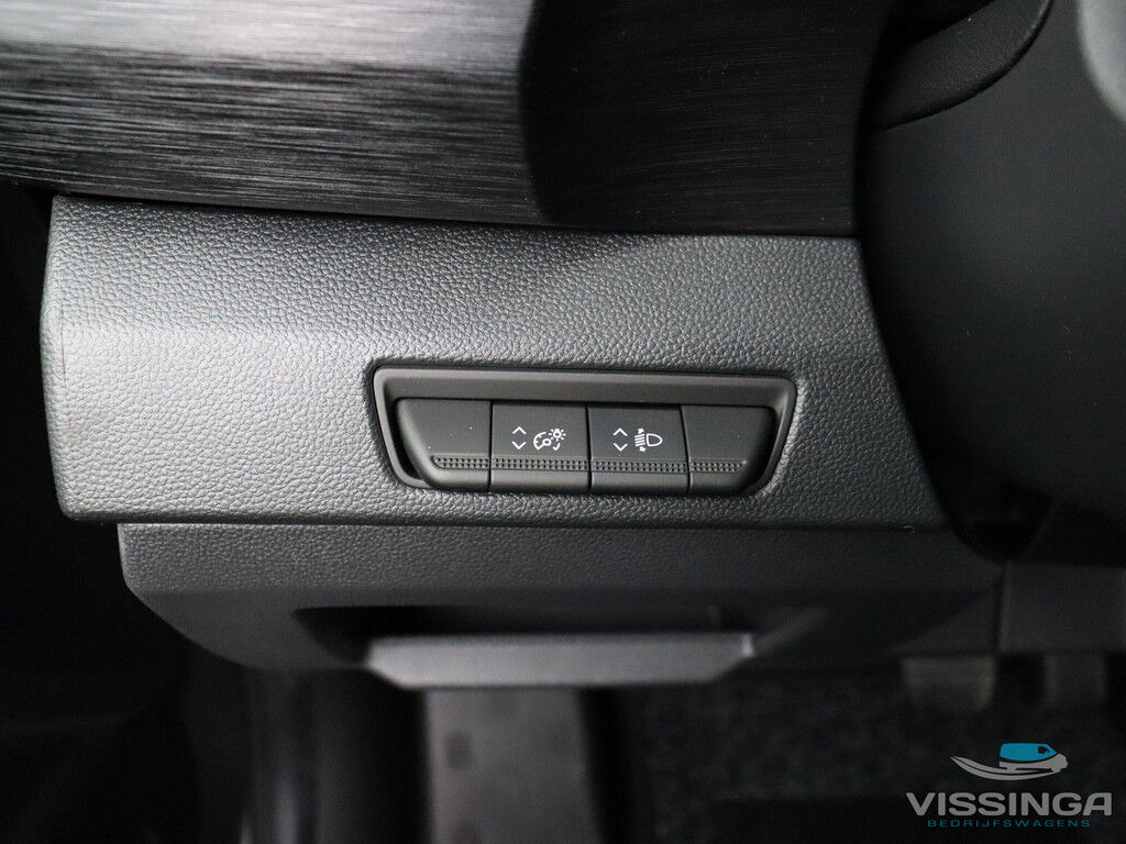 Renault Trafic T30 L2H1 150 pk Automaat