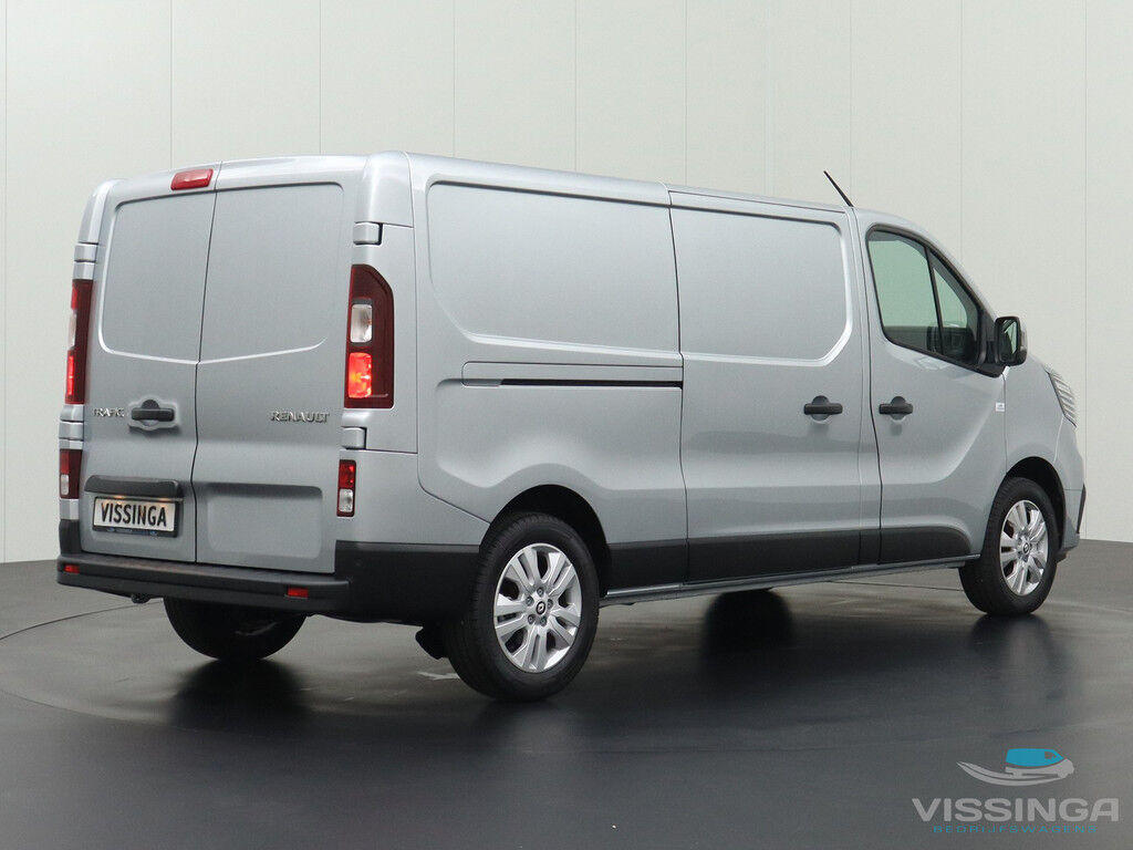 Renault Trafic T30 L2H1 150 pk Automaat