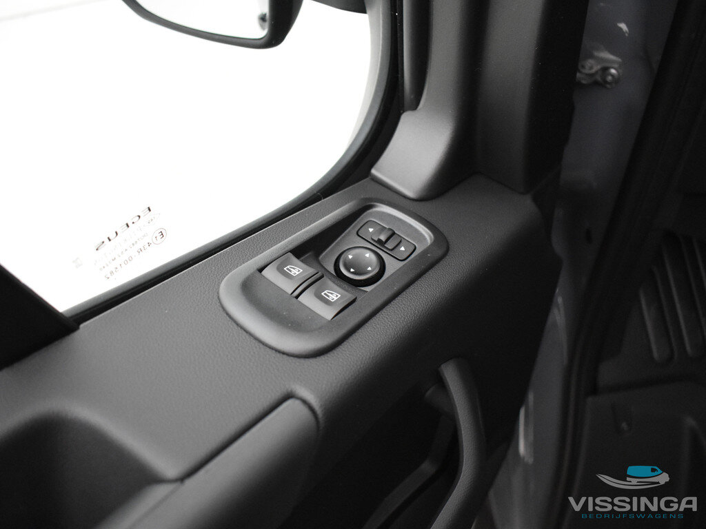 Renault Master T35 2.3 dCi L2H2 150 pk Twin-Turbo