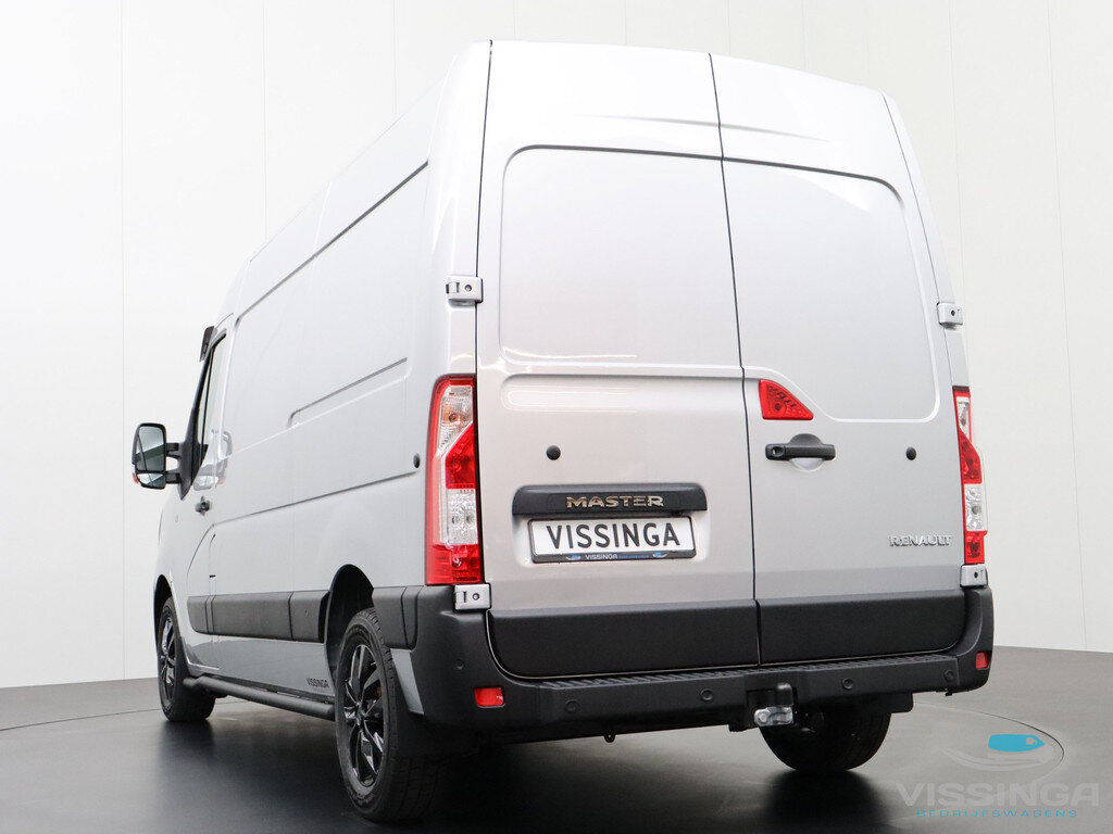 Renault Master T35 2.3 dCi L2H2 150 pk S-Edition