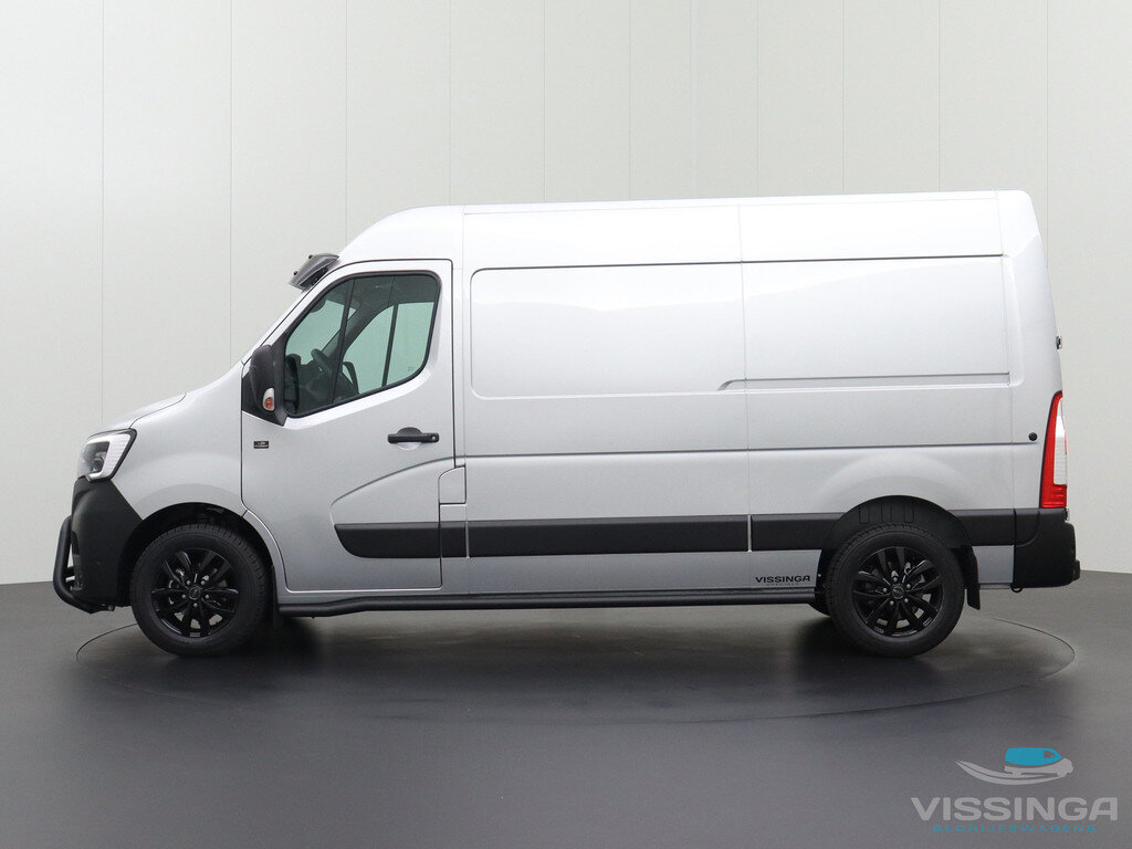 Renault Master T35 2.3 dCi L2H2 150 pk S-Edition