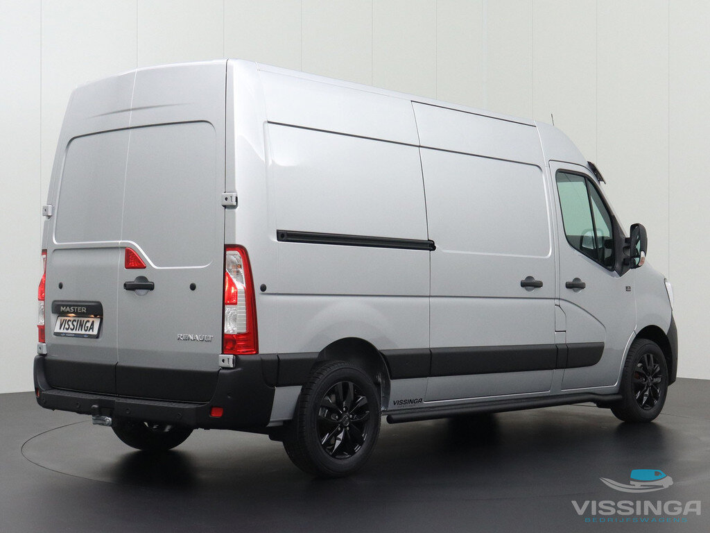 Renault Master T35 2.3 dCi L2H2 150 pk S-Edition