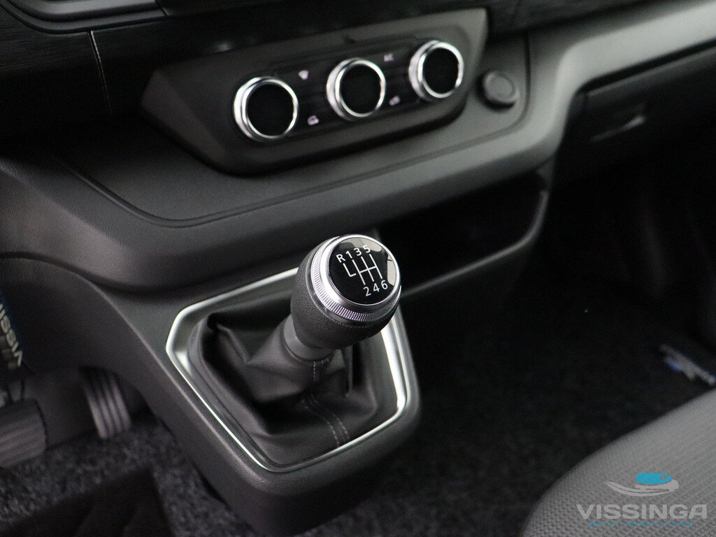 Renault Trafic T30 2.0 Blue dCi 130 pk L2H1 Advance