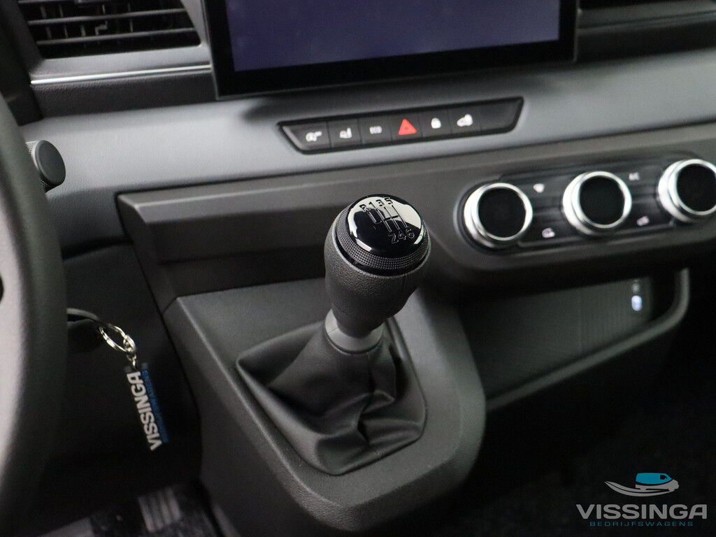 Renault Master T35 2.0 dCi L2H2 150 pk Advance