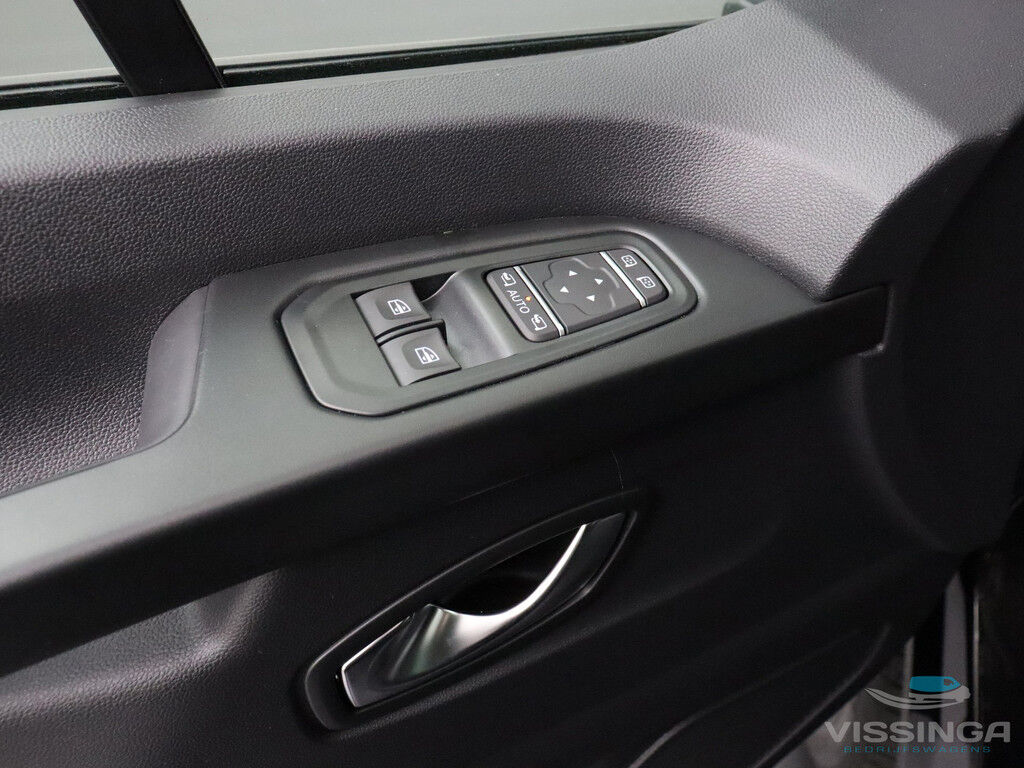 Renault Trafic L2H1 170 pk Anniversary Edition Automaat Dubbele Cabine Zwart