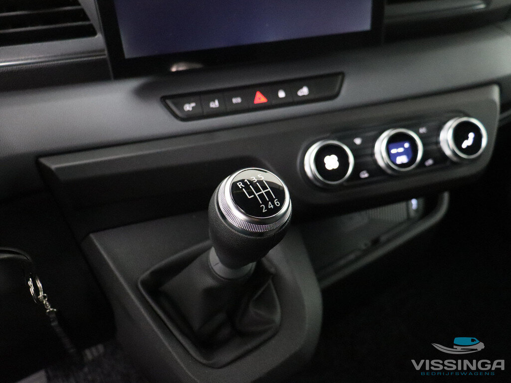 Renault Master L3H2 170 pk Extra luxe B-Edition (zwart)