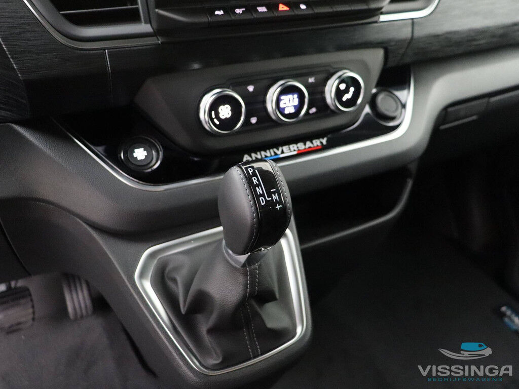 Renault Trafic L2H1 170 pk Anniversary Edition Automaat Dubbele Cabine Grijs