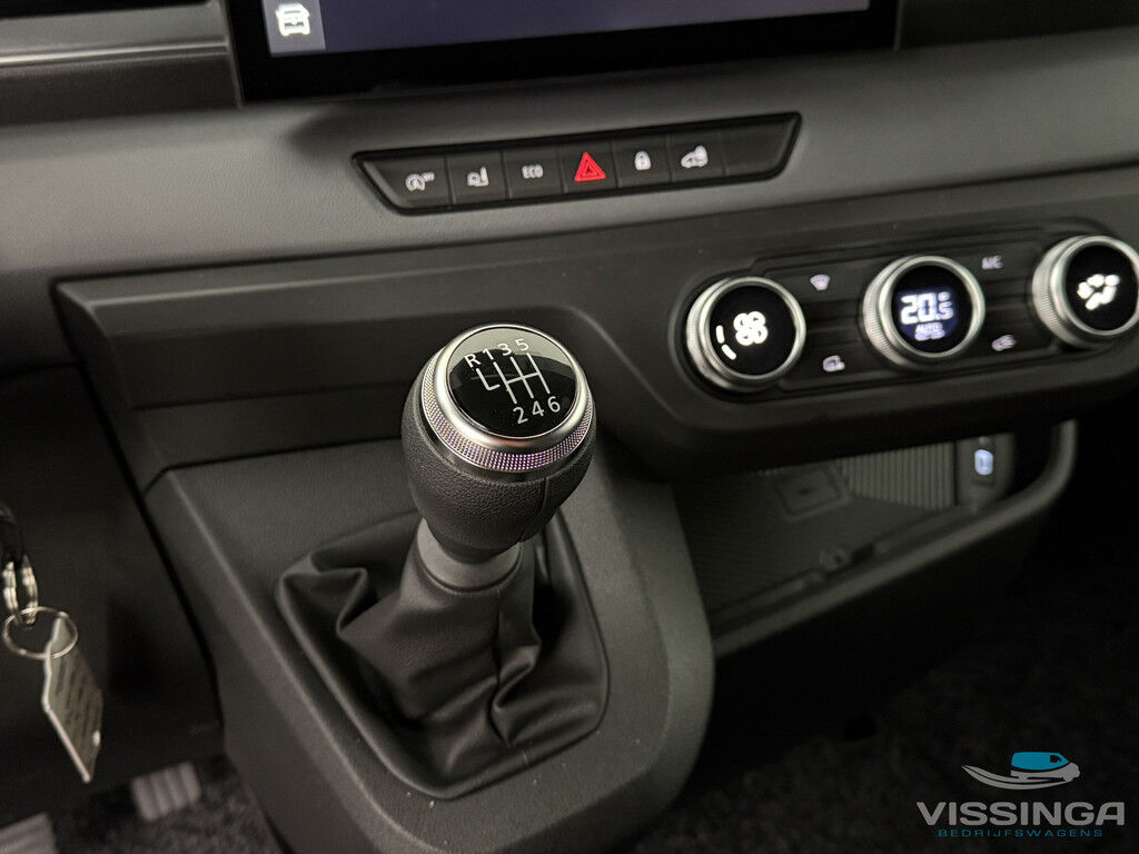 Renault Master L3H2 170 pk Extra luxe B-Edition (groen)