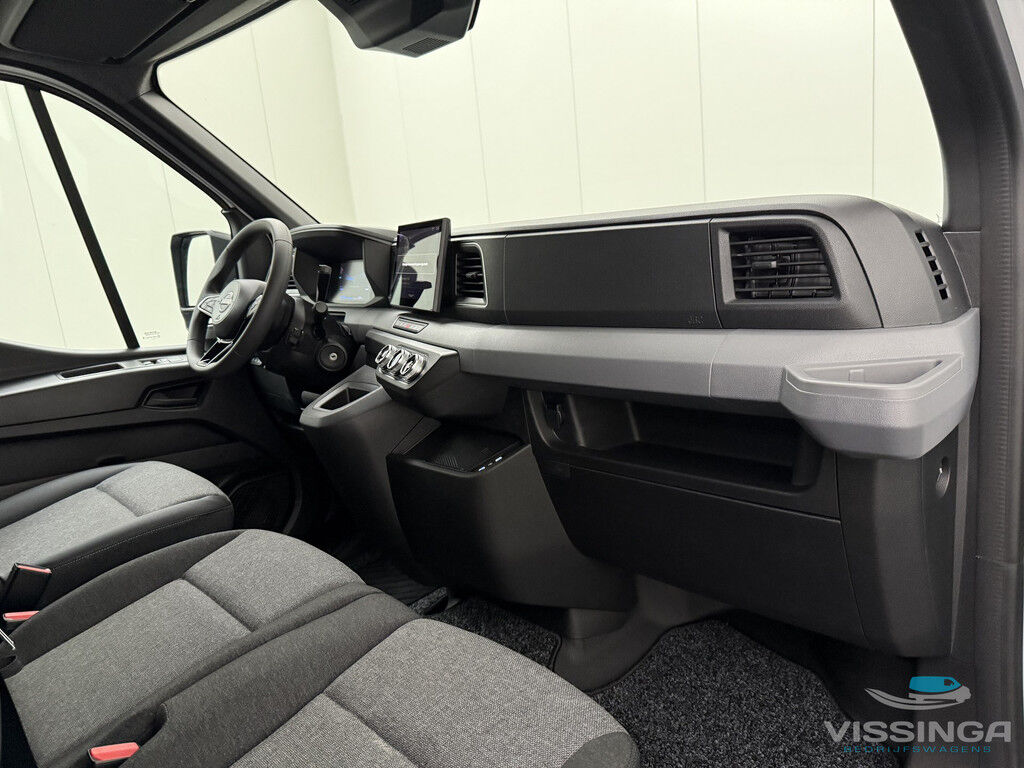 Nissan Interstar-e L2H2 Limited 87 kWh