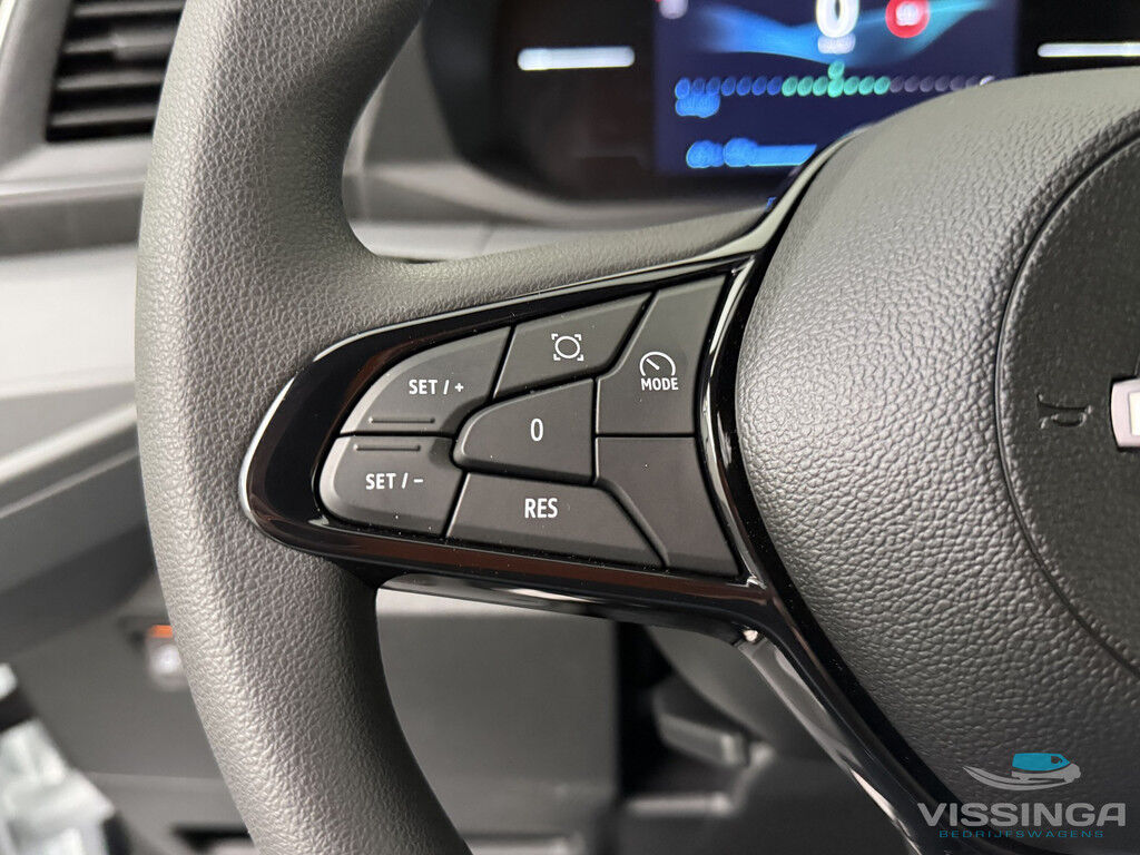 Nissan Interstar-e L2H2 Limited 87 kWh